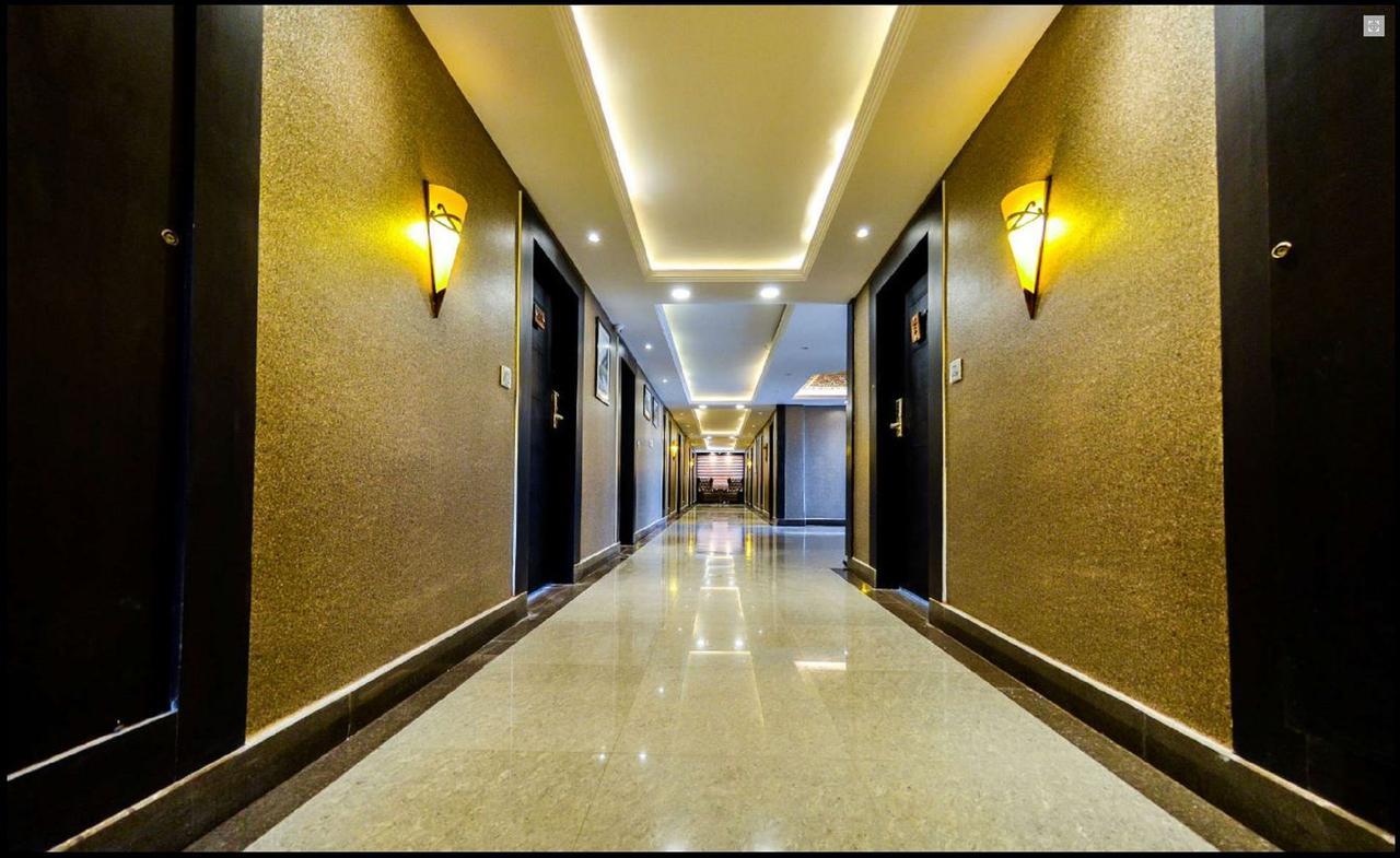 Heritage Luxury Srinagar  Bagian luar foto