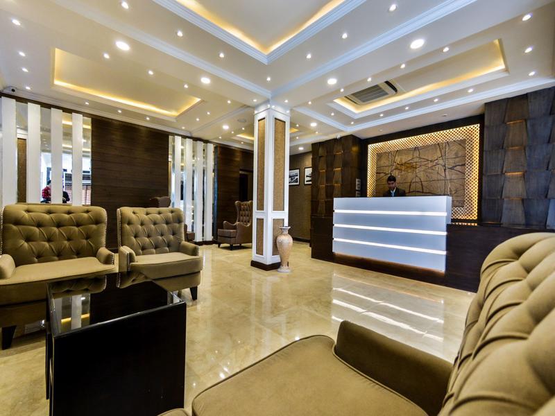 Heritage Luxury Srinagar  Bagian luar foto